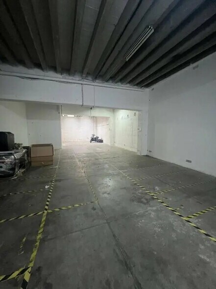 Industrial in Toulouse for lease - Interior Photo - Image 2 of 3