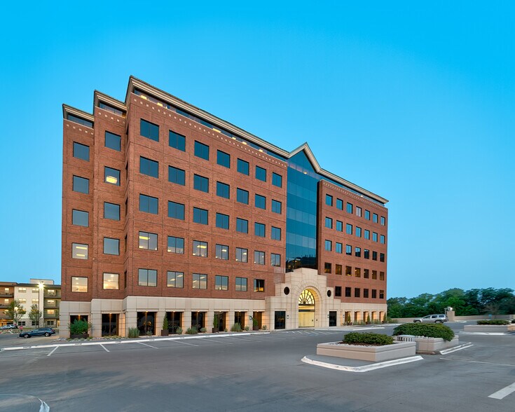 3890 W Northwest Hwy, Dallas, TX for lease - Building Photo - Image 1 of 3