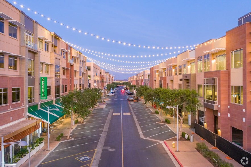 5410 E High St, Phoenix, AZ à louer - Photo du bâtiment - Image 2 de 67