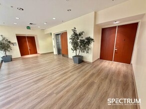 26415 Carl Boyer Dr, Santa Clarita, CA à louer Photo intérieure- Image 1 de 17