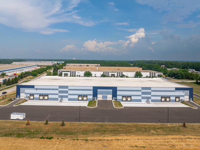 1680 Jensen Drive, Portage, IN for lease - Building Photo - Image 2 of 6