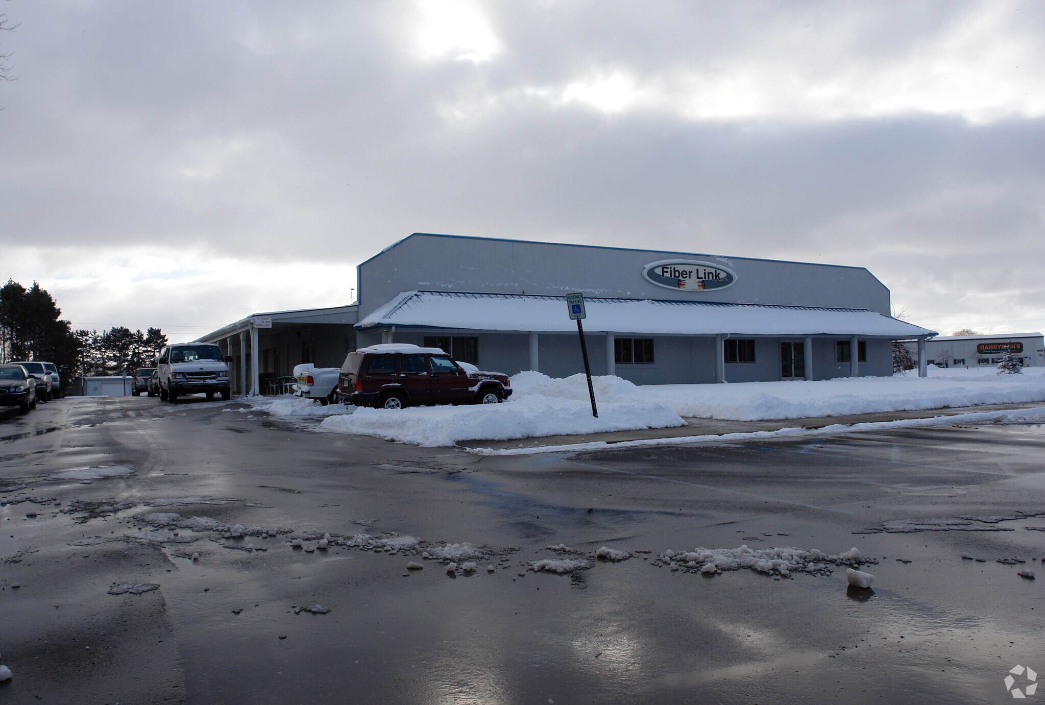 3529 Genesee Rd, Lapeer, MI for lease Primary Photo- Image 1 of 11