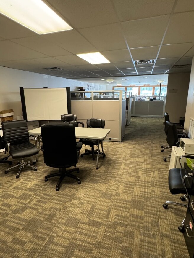 1465B Lancaster Rd, Manheim, PA for lease Interior Photo- Image 1 of 9