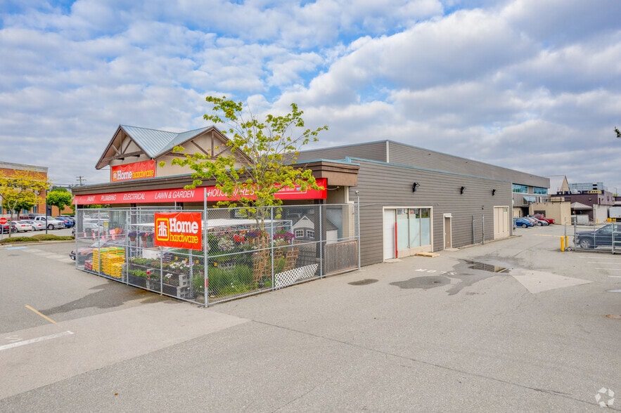 17700 56th Ave, Surrey, BC for lease - Building Photo - Image 2 of 6