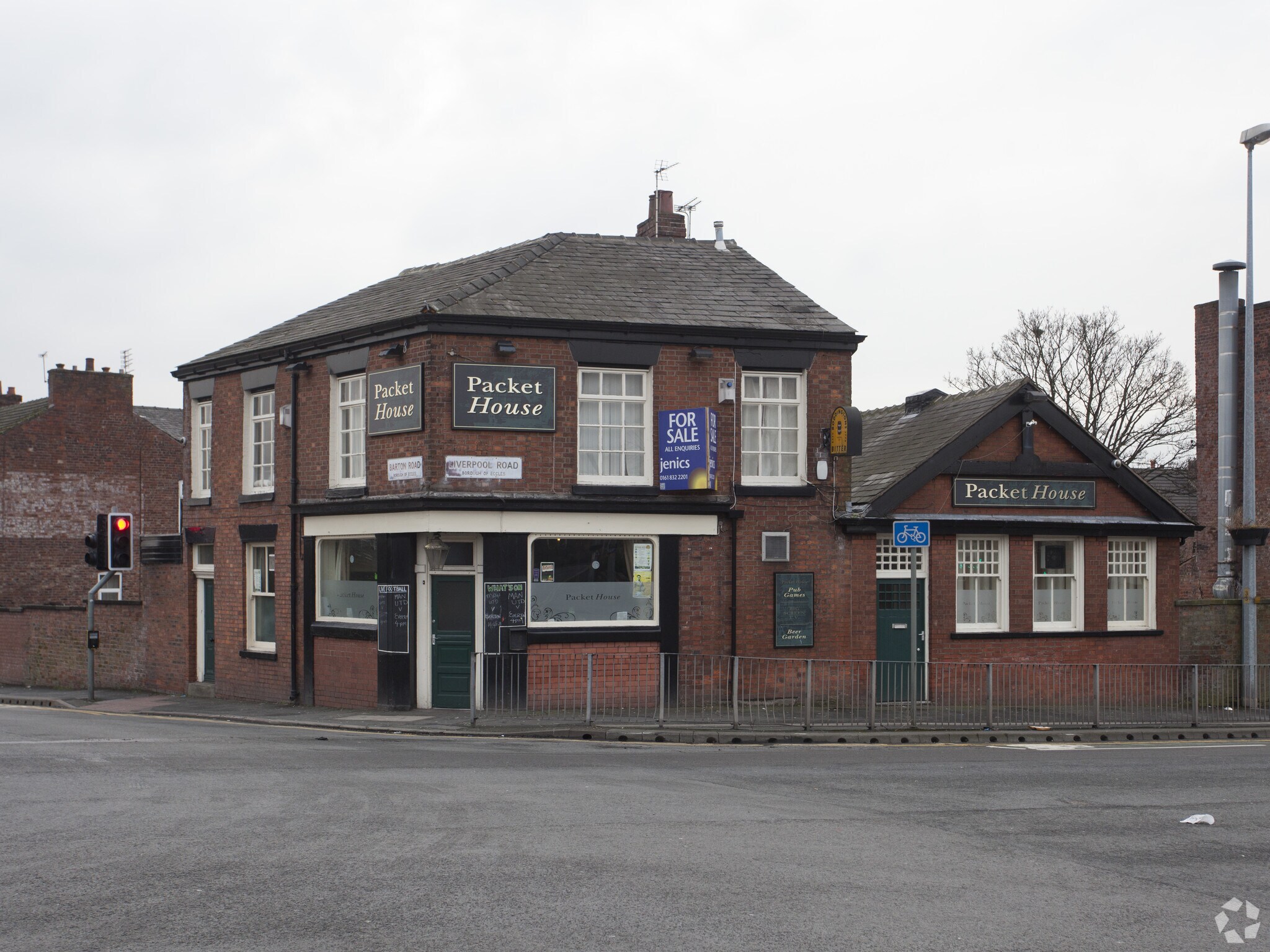 321 Liverpool Rd, Manchester for lease Primary Photo- Image 1 of 9
