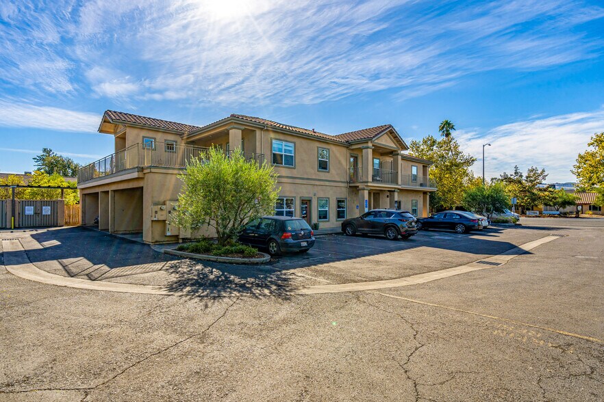 1254 Broadway, Sonoma, CA à vendre - Photo du bâtiment - Image 2 de 24