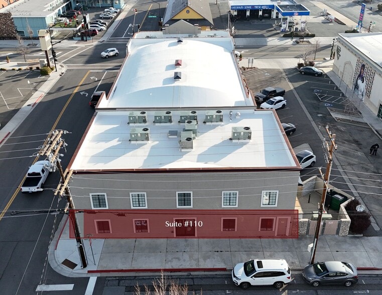 716 N Carson St, Carson City, NV à louer - Photo du bâtiment - Image 2 de 12