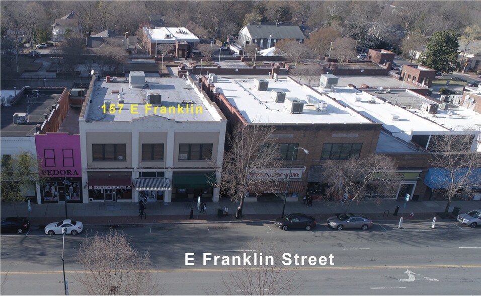 155-157 E Franklin St, Chapel Hill, NC à louer - Photo du bâtiment - Image 2 de 3