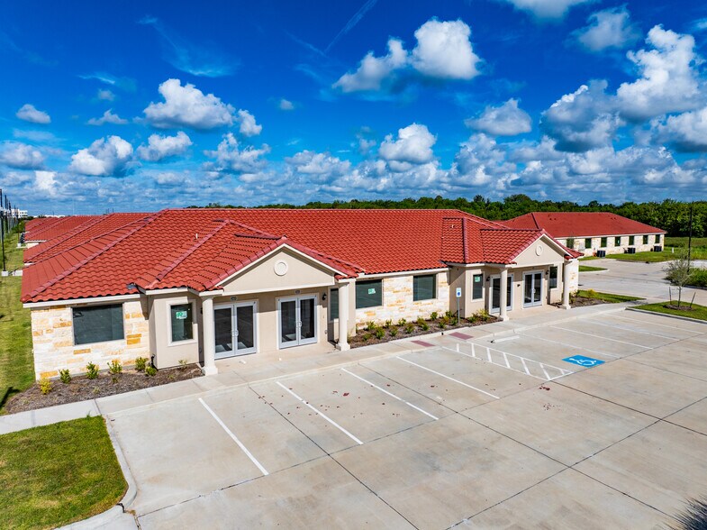 2743 Smith Ranch Rd, Pearland, TX à vendre - Photo du bâtiment - Image 2 de 17