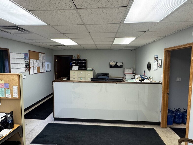 912 S Metcalf St, Lima, OH à vendre - Photo du bâtiment - Image 3 de 5