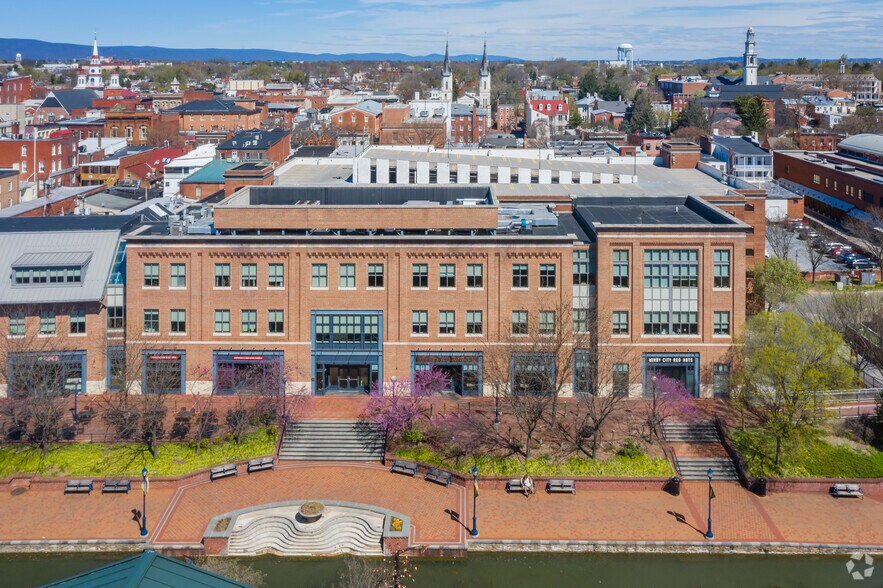 50 Carroll Creek Way, Frederick, MD à vendre - Aérien - Image 2 de 7