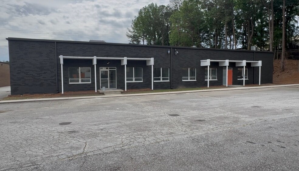 3565 McCall Pl, Doraville, GA for lease - Building Photo - Image 2 of 12