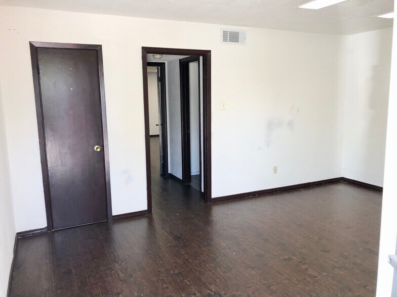 9203 Bellaire Blvd, Houston, TX à louer - Photo intérieure - Image 2 de 13