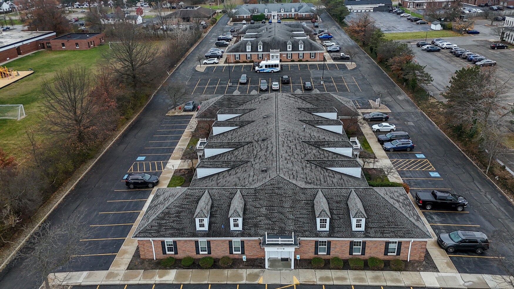 6555 Wilson Mills Rd, Mayfield Village, OH à louer Photo principale- Image 1 de 19