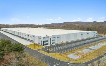 25 Old Mill Rd, Suffern, NY for lease Building Photo- Image 1 of 5