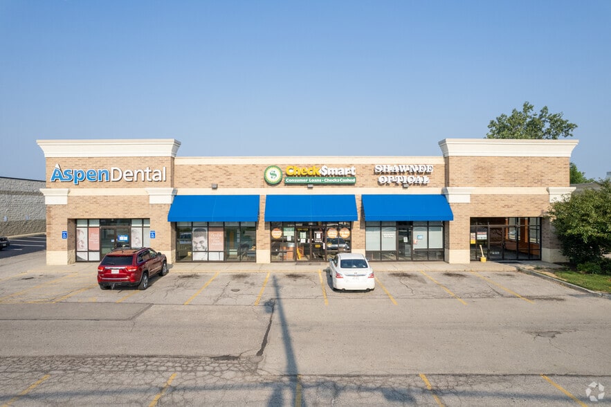 801 N Lexington Springmill Rd, Ontario, OH à louer - Photo du bâtiment - Image 2 de 5