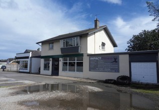 Roadside, Montrose for lease Building Photo- Image 1 of 1