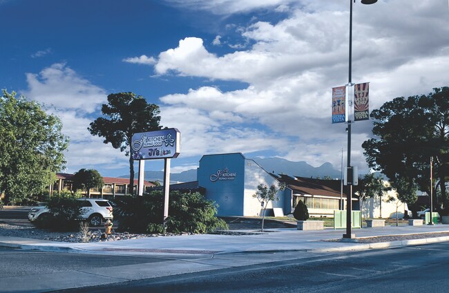More details for 386 E Fry Blvd, Sierra Vista, AZ - Retail for Lease