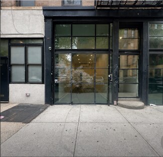 Plus de détails pour 77 E 3rd St, New York, NY - Commerce de détail à louer