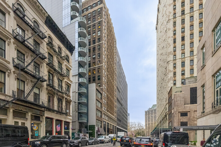 11 Park Pl, New York, NY for lease - Building Photo - Image 2 of 41