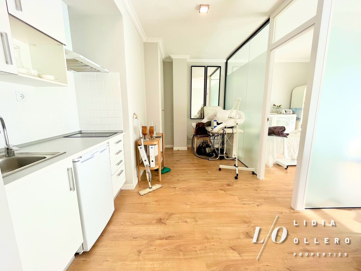 Majadahonda, MAD 28220 - Unit Puerta 04, Esc. 1 - - Interior Photo - Image 2 of 8