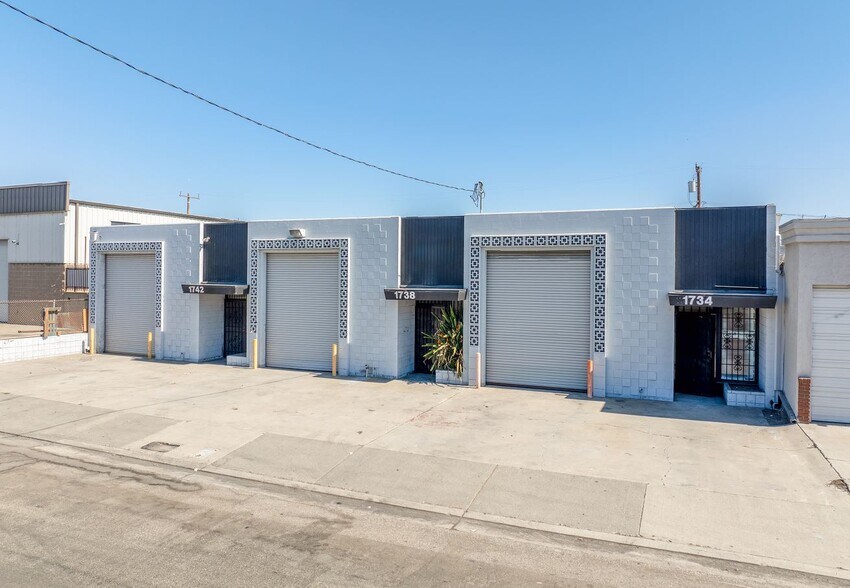 1734-1742 Hayes Ave, Long Beach, CA à vendre - Photo du bâtiment - Image 3 de 11