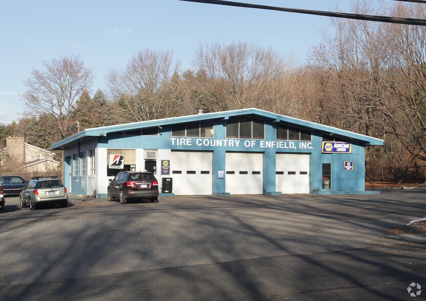 623 Hazard Ave, Enfield, CT à vendre - Photo principale - Image 1 de 3