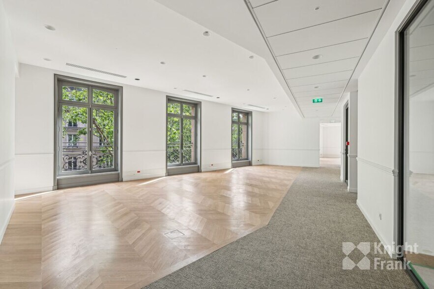 112-114 Boulevard Haussmann, Paris for lease - Interior Photo - Image 2 of 9