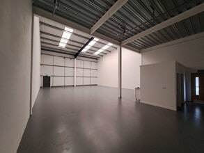 Goulds Clos, Milton Keynes à louer Photo intérieure- Image 1 de 3