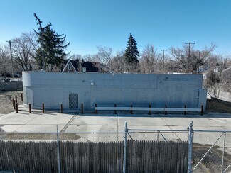 Plus de détails pour 10301 Whittier Ave, Detroit, MI - Commerce de détail à vendre