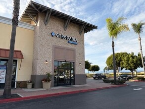 1111-1191 S Victoria Ave, Oxnard, CA à louer Photo du bâtiment- Image 2 de 22