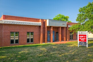 More details for 2211 St. Marys Blvd, Jefferson City, MO - Office for Sale