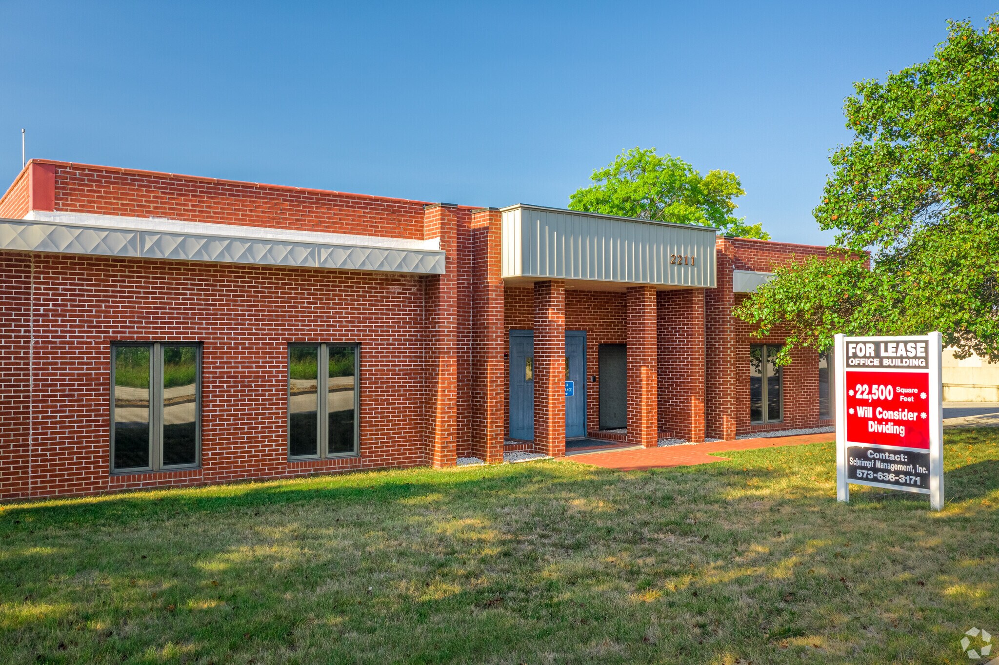 2211 St. Marys Blvd, Jefferson City, MO à vendre Photo principale- Image 1 de 4