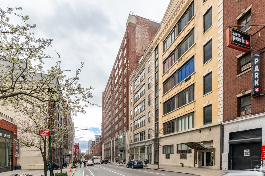 423 W 55th St, New York, NY for lease - Building Photo - Image 1 of 2