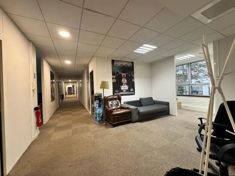 Office in Montreuil for sale - Interior Photo - Image 3 of 9