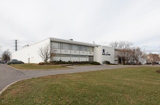 Plus de détails pour 925 N Zane Ave, Golden Valley, MN - Industriel à vendre