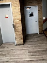 750-756 N 35th St, Milwaukee, WI à louer Hall d’entrée- Image 1 de 16