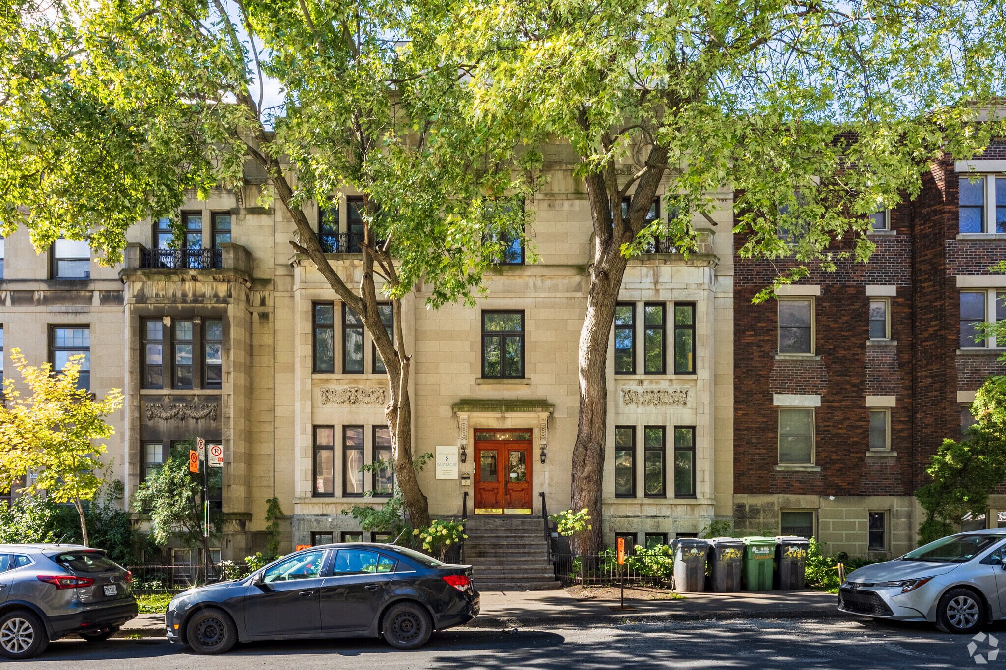 2030 Rue Lambert-Closse, Montréal, QC for sale Primary Photo- Image 1 of 1