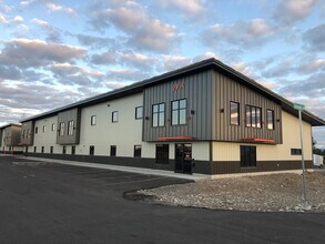 24 Eldorado Lane, Belgrade, MT à louer Photo intérieure- Image 2 de 6