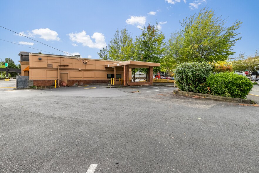 1501 Cornwall Ave, Bellingham, WA à vendre - Photo du bâtiment - Image 3 de 43