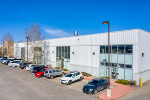 4385 104th Ave SE, Calgary AB - Commercial Real Estate