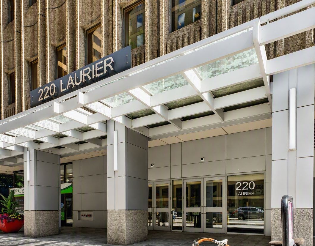 220 Laurier Av W, Ottawa, ON for lease Building Photo- Image 1 of 6