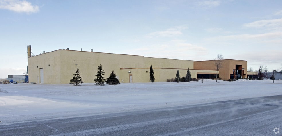 4221 Courtney Rd, Franksville, WI for lease - Building Photo - Image 2 of 4