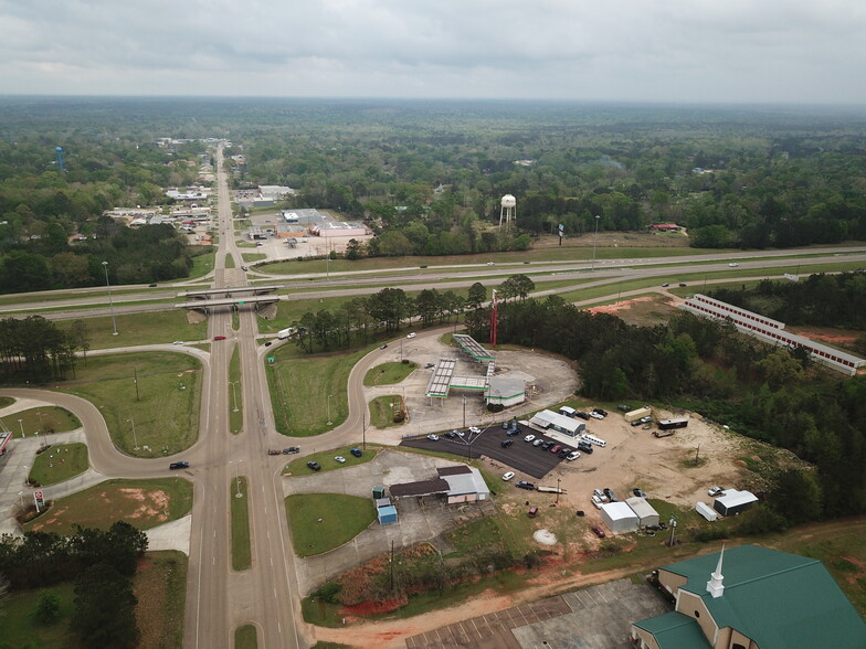 900 Avenue G, Kentwood, LA for sale - Building Photo - Image 3 of 9