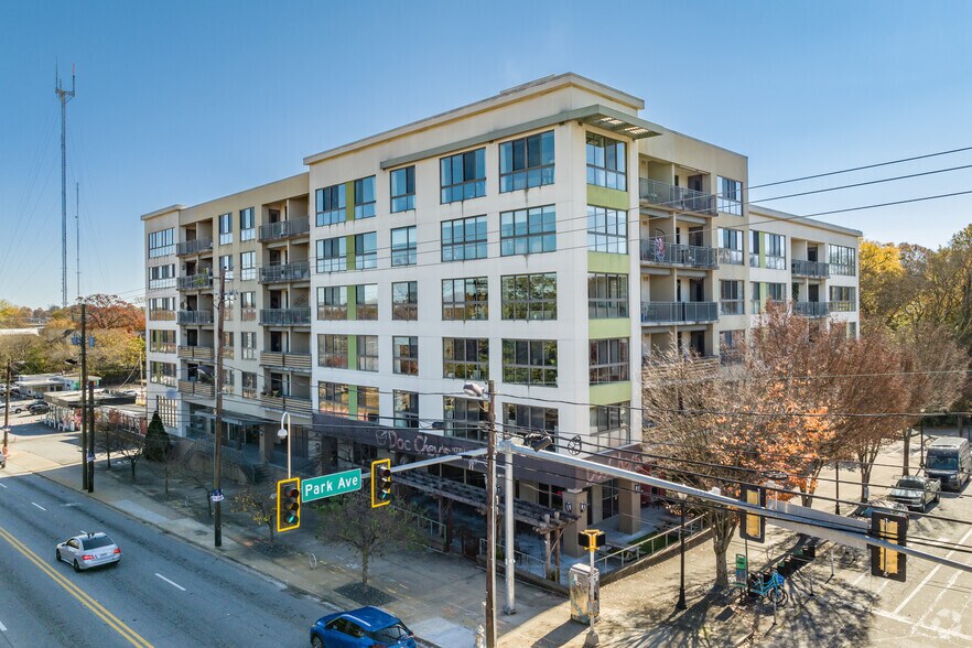563 Memorial Dr SE, Atlanta, GA à louer - Photo du bâtiment - Image 3 de 6