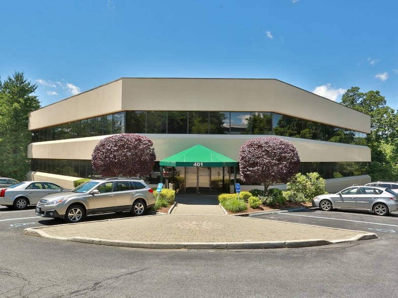 401 Columbus Ave, Valhalla, NY for lease - Building Photo - Image 1 of 5