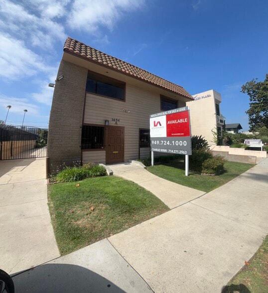 1654 E 4th St, Santa Ana, CA for lease - Building Photo - Image 1 of 26
