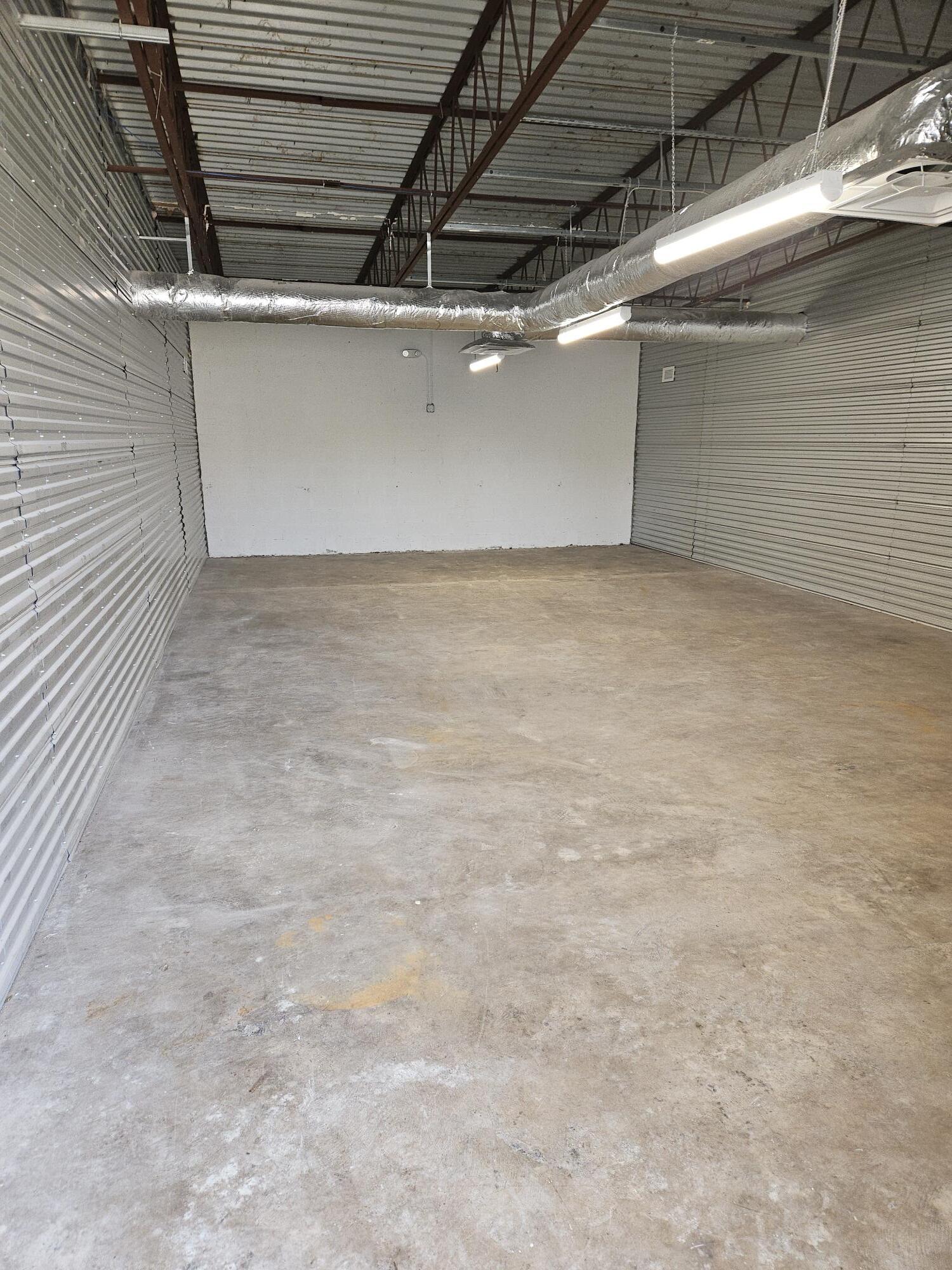 726 N Indiana Ave, Englewood, FL for lease Building Photo- Image 1 of 4