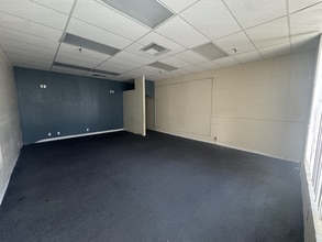 1401 N Decatur Blvd, Las Vegas, NV à louer Photo intérieure- Image 1 de 2