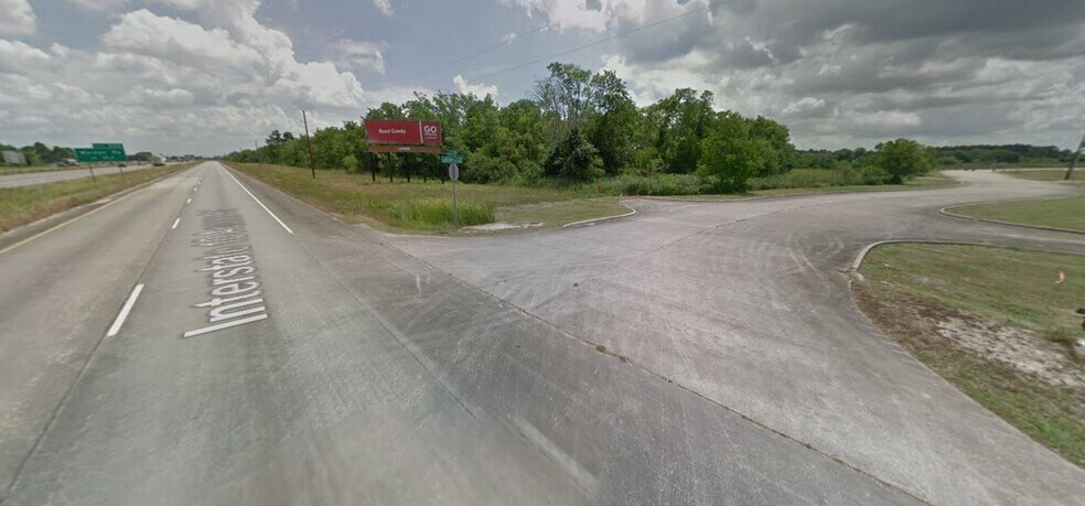 +/- 4 Acres I-10 & Lakeway, Beaumont, TX à vendre - Photo du bâtiment - Image 3 de 4